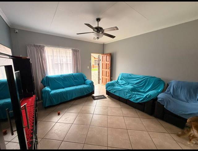 2 BEDROOM TOWNHOUSE FOR SALE IN RIVERSDALE